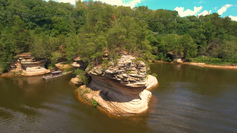 A View of The Unique Rock Formations Along the Wisconsin Dells